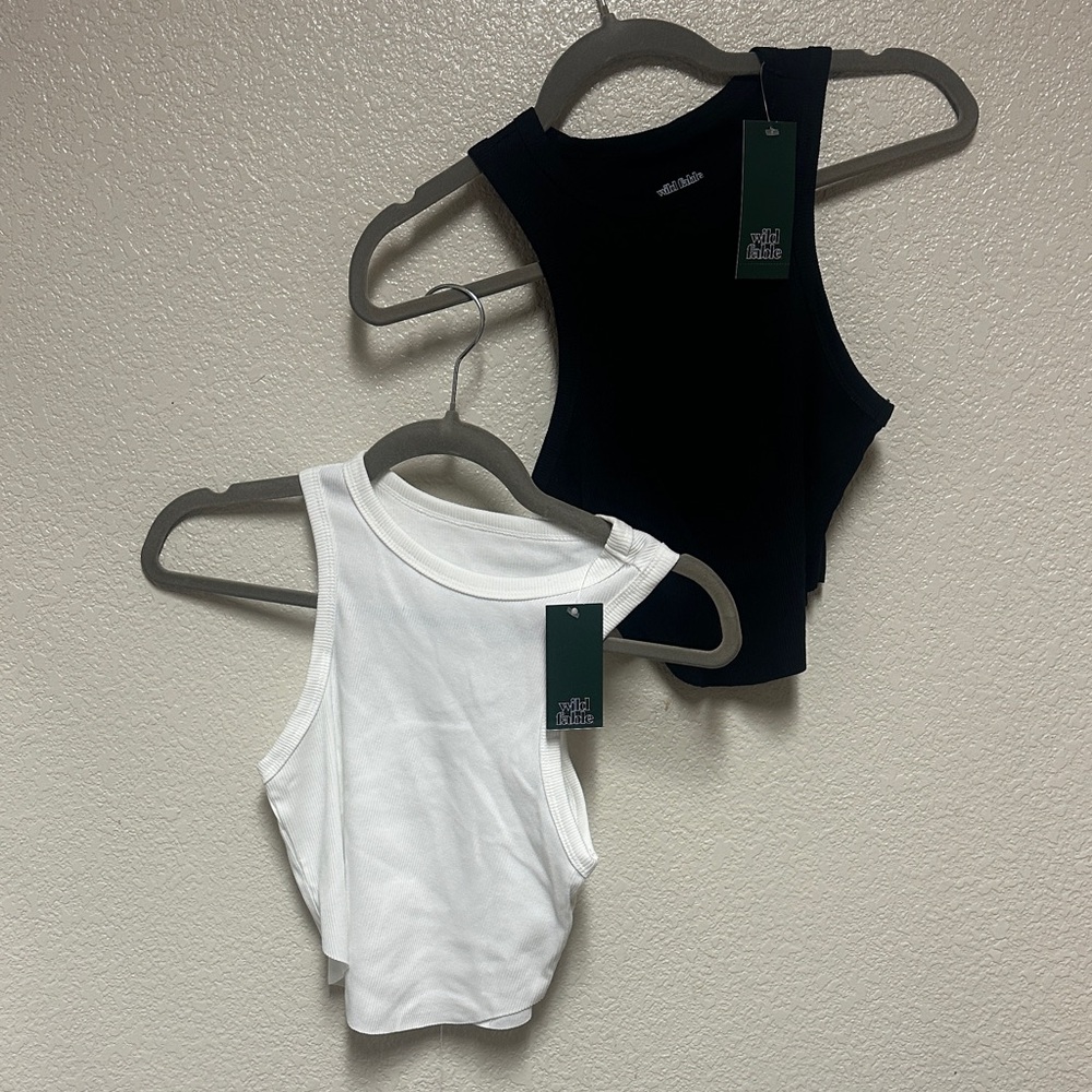10 pcs - NWT Wild Fable Ribbed Tanks - Black & White -All Size S